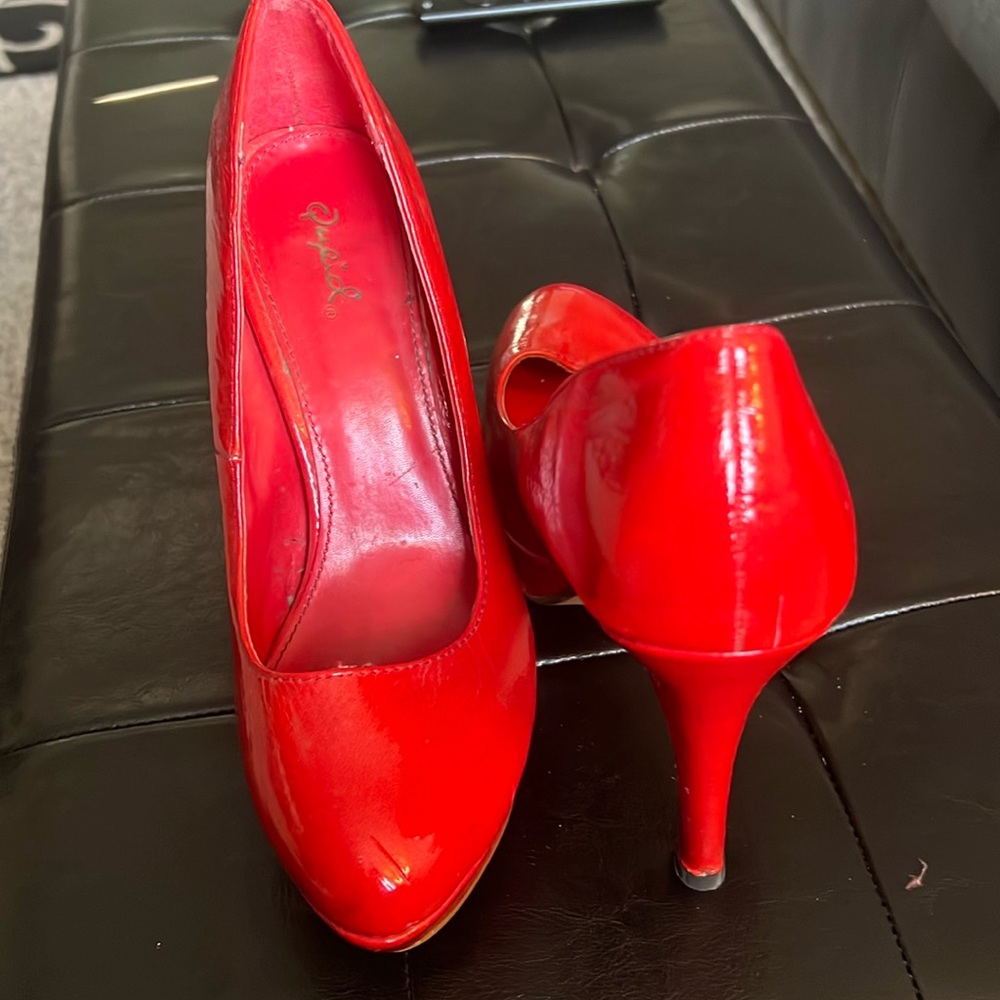 Sexy red heels